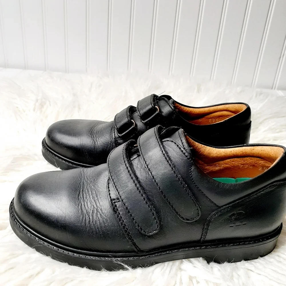 Elefanten Black Leather Hook& Loop Shoes I717